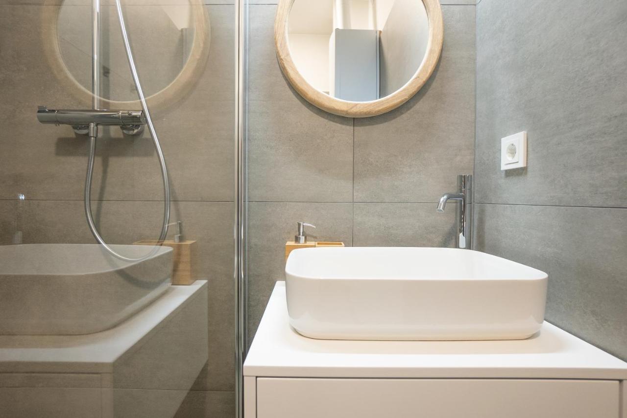 Brand-new 2-room In A Location Apartment Wien